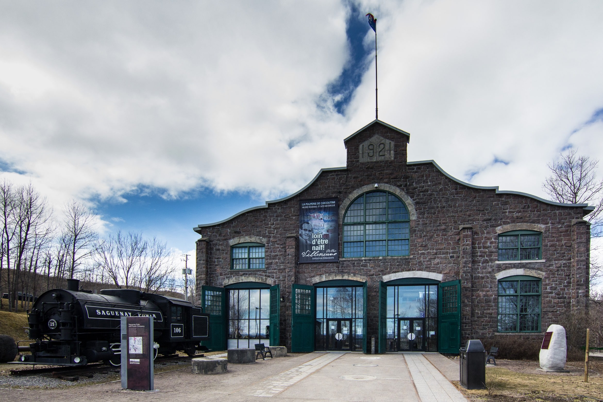 Pulperie de Chicoutimi Bâtiment 1921 crédit La Pulperie de Chicoutimi Musée régional